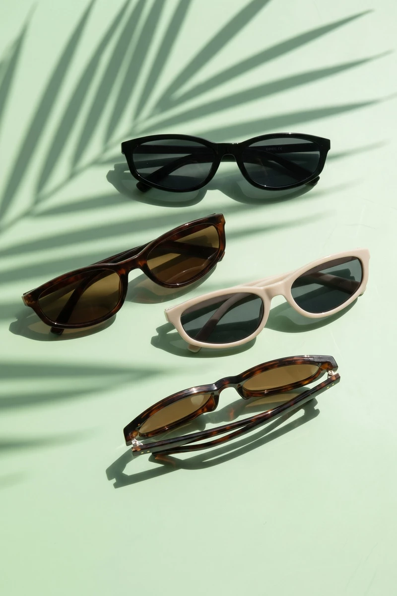 Slim Oval Cat Eye Sunglasses