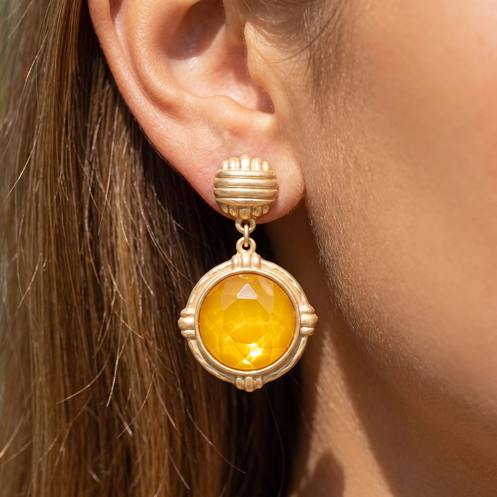Matte Ribbed Frame Round Stone Drop Earrings