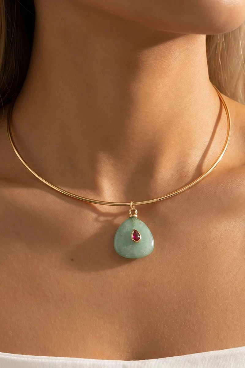 Choker Necklace With Crystal Inset Stone Pendant