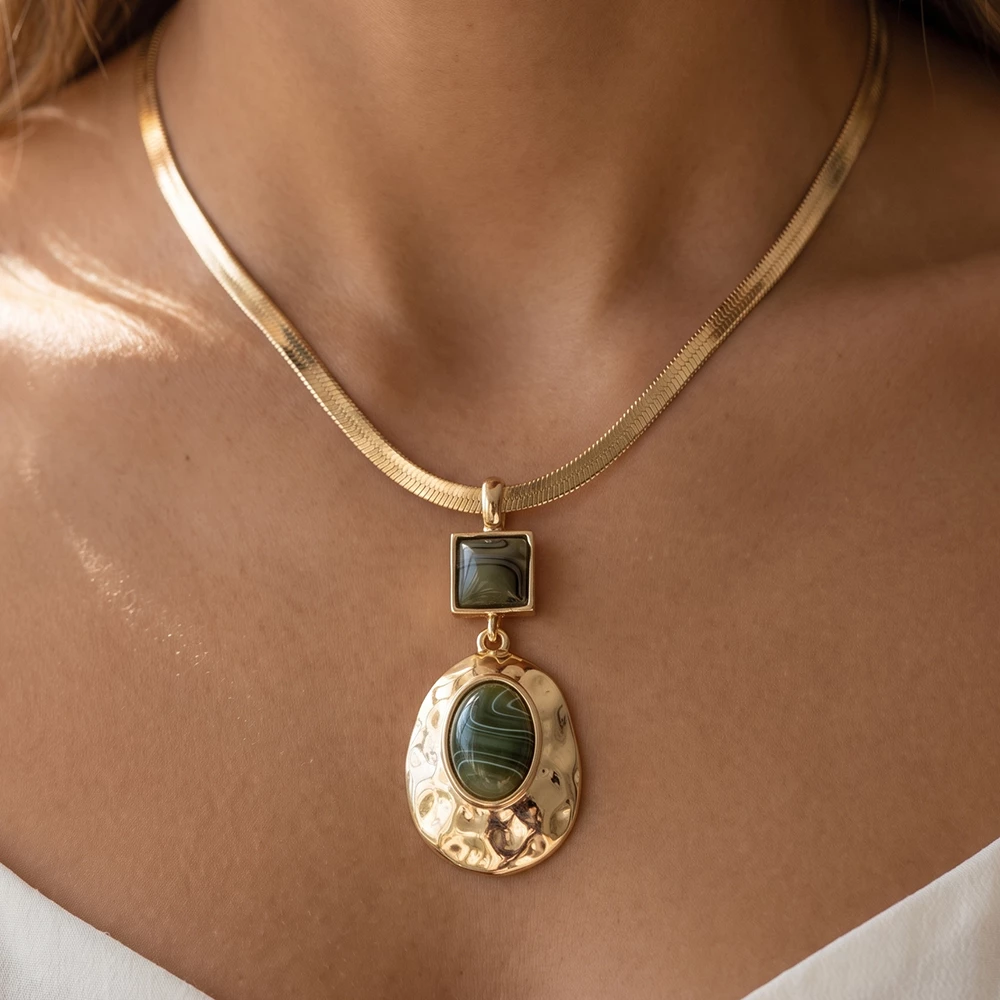 Herringbone Chain Hammered Oval Pendant Necklace