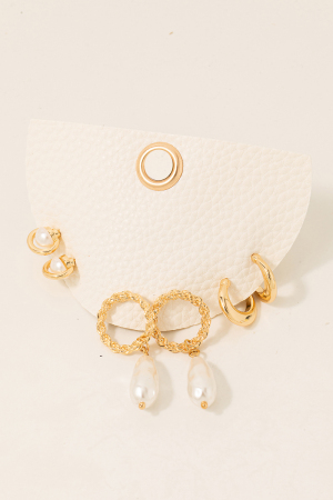 Three Pair Pearl  Earrings Set